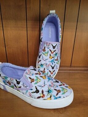 Pokemon women's Ground Up Slip-On Lavender Canvas Sneakers  Shoes Size 6